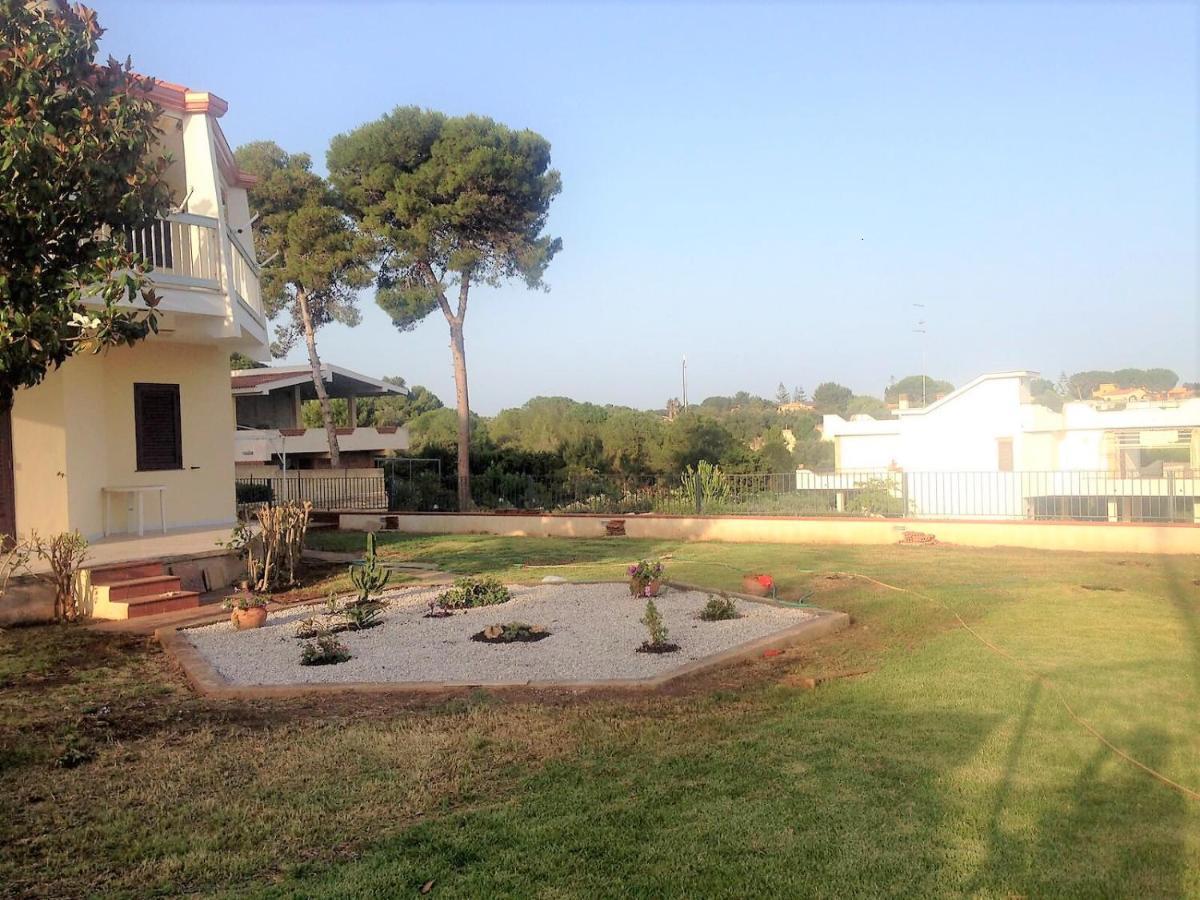 Appartamenti In Villa Polimnia Fontane Bianche Exterior foto