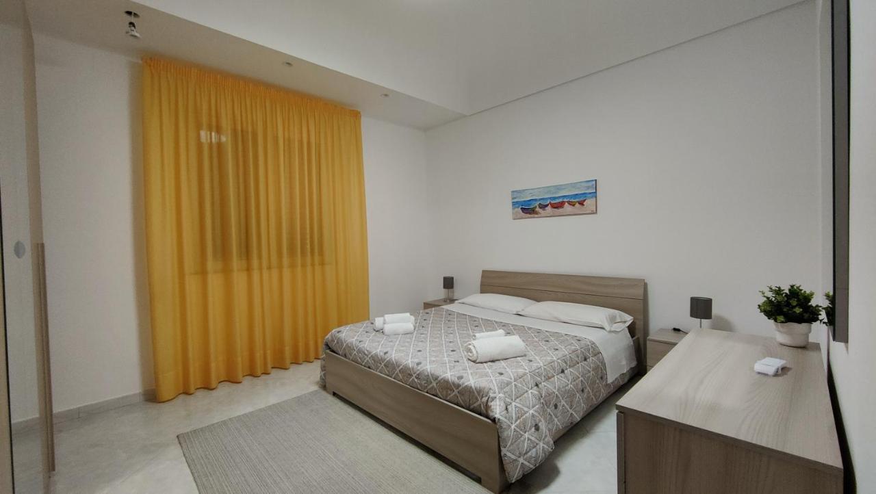 Appartamenti In Villa Polimnia Fontane Bianche Exterior foto