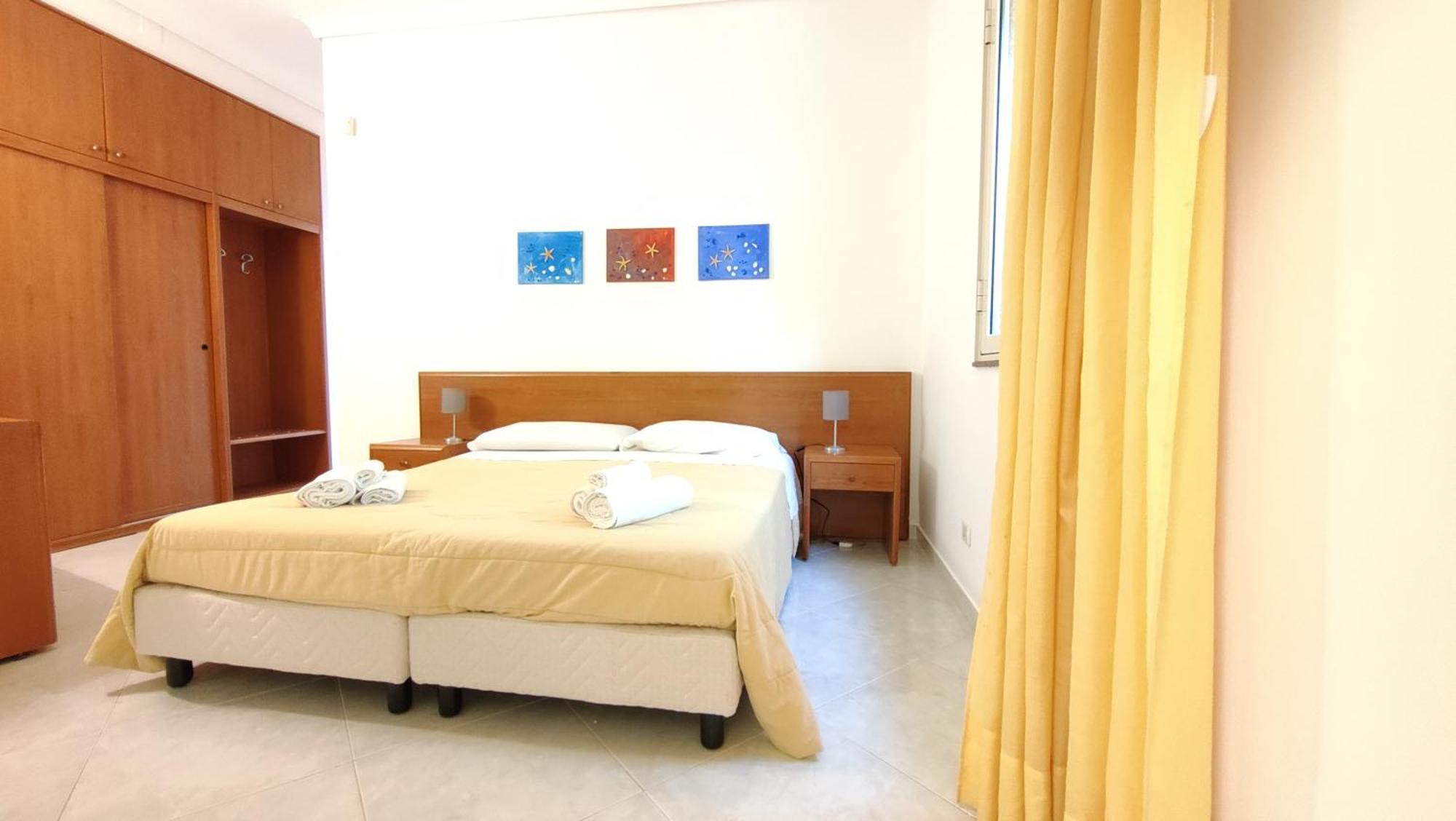 Appartamenti In Villa Polimnia Fontane Bianche Habitación foto