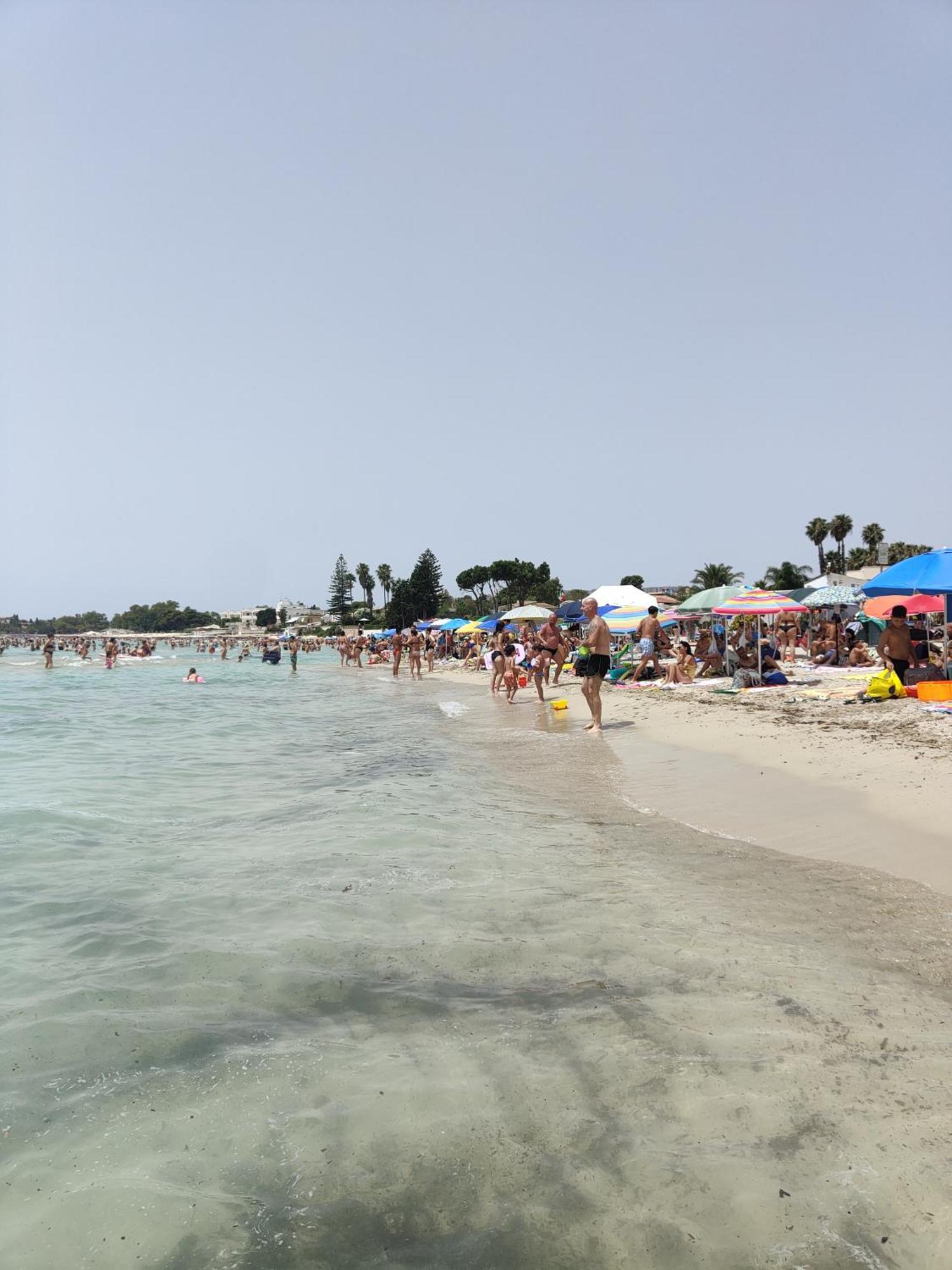 Appartamenti In Villa Polimnia Fontane Bianche Exterior foto